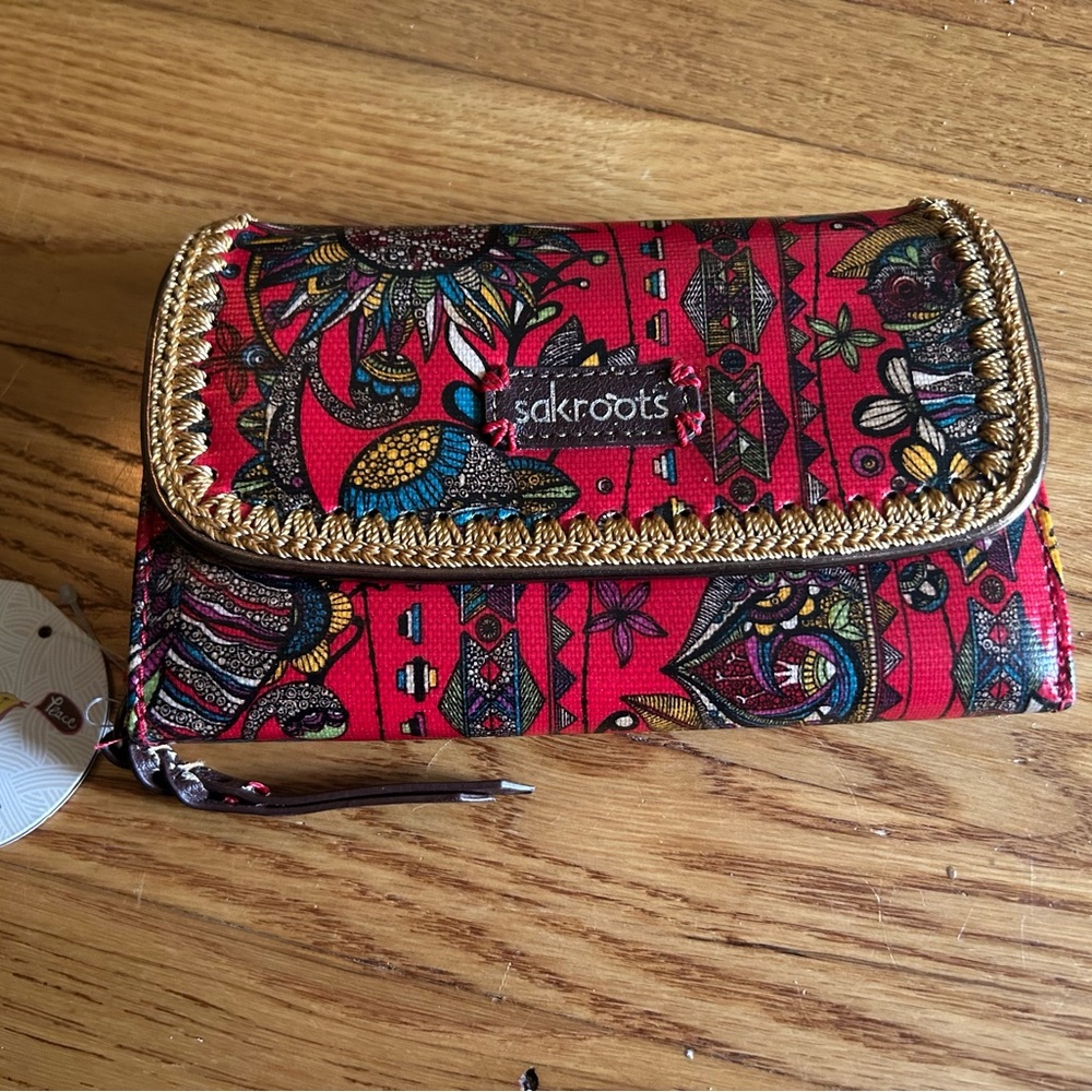 Sakroots Red and Gold Women's Clutch, NWT, so many zippers and pockets!